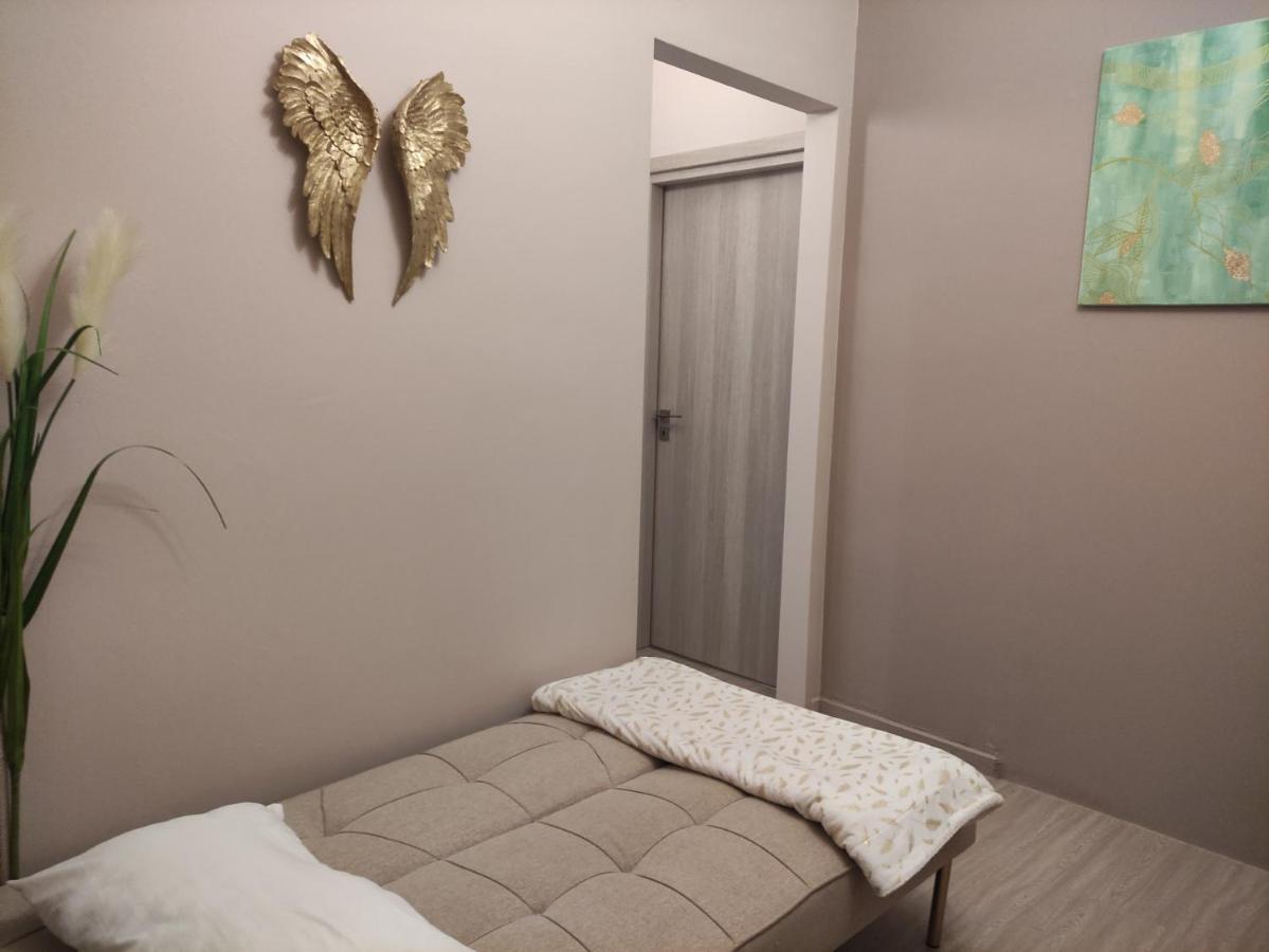 Apartmán Love Truth Life Pireus Exteriér fotografie